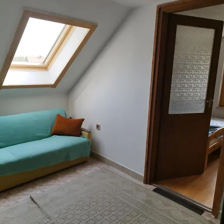 Case de vacanță Flora House *