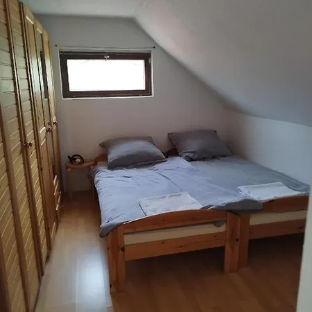 Flora House Case de vacanță *