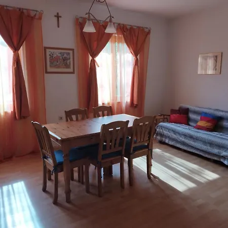 Holiday home Flora House Kereki